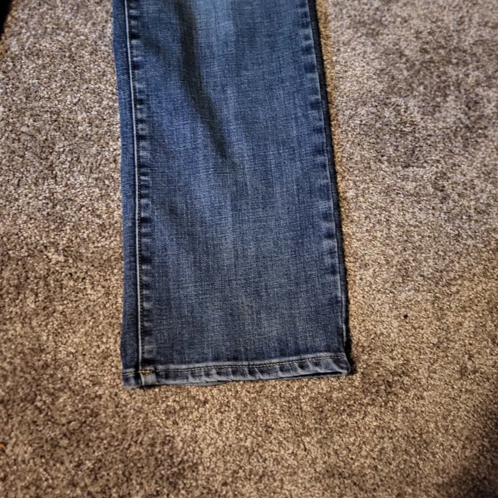 NYDJ(Not Your Daughters Jeans) Marilyn Straight, Lift X Tuck technology.… - Picture 2 of 13